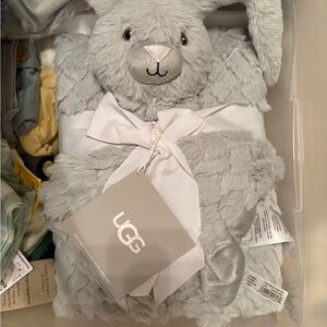 UGG Gray Popcorn Bunny Plush Blanket & Lovey Gift set